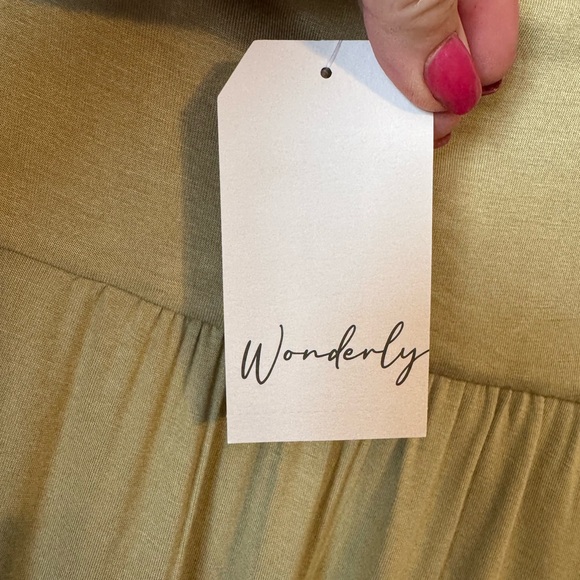 NWT Wonderly Sage Top  MEDIUM   SPRING/SUMMER    #N - Picture 8 of 9